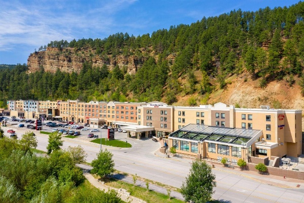 DoubleTree by Hilton Deadwood at Cadillac Jacks image 1